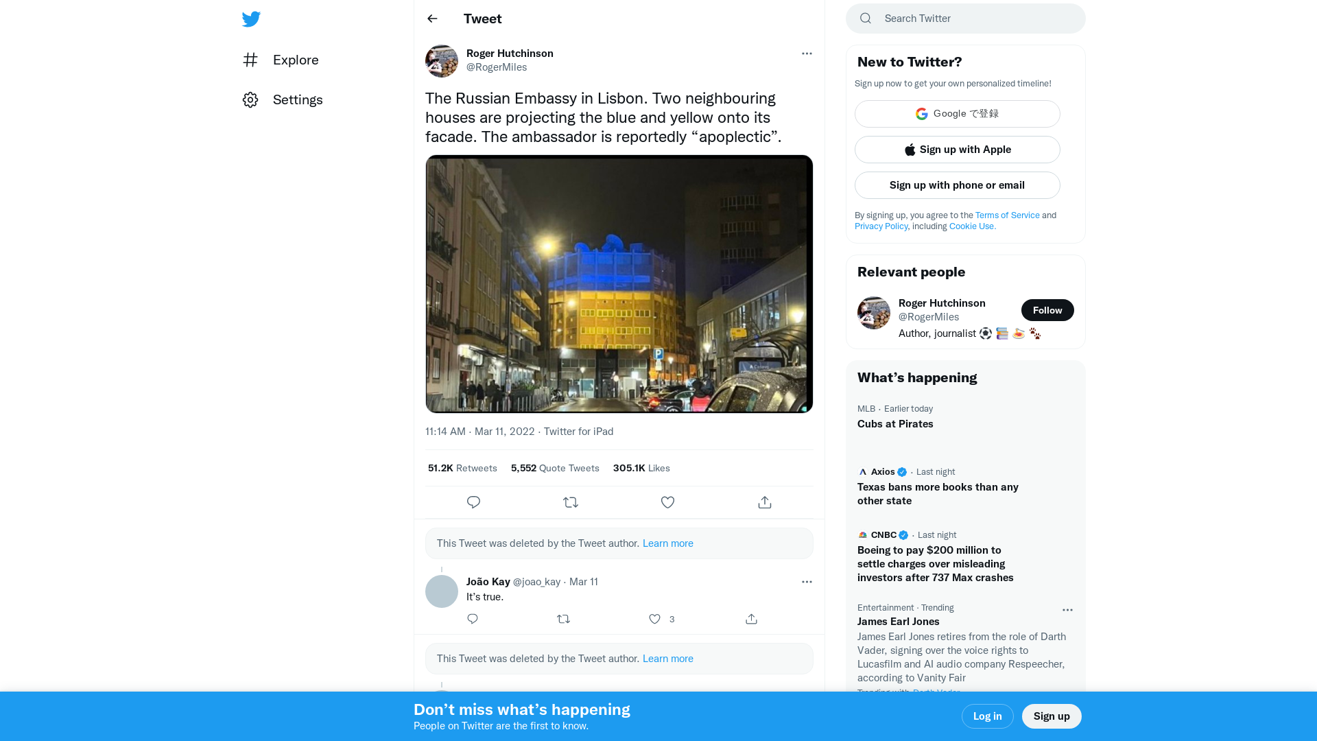 Roger Hutchinson on Twitter: "The Russian Embassy in Lisbon. Two neighbouring houses are projecting the blue and yellow onto its facade. The ambassador is reportedly “apoplectic”. https://t.co/KHR2ANYbhh" / Twitter