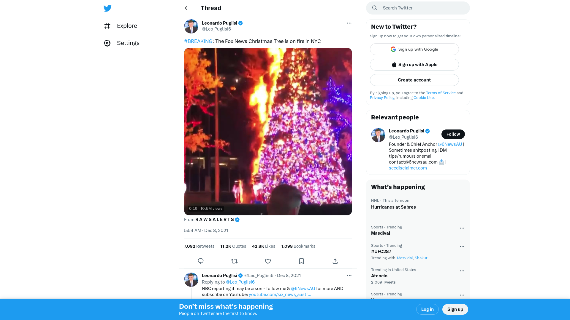 Leonardo Puglisi on Twitter: "#BREAKING: The Fox News Christmas Tree is on fire in NYC https://t.co/xfWdFgdQIS" / Twitter